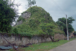 Yucatan - Aké - Verfallene Pyramide der Maya